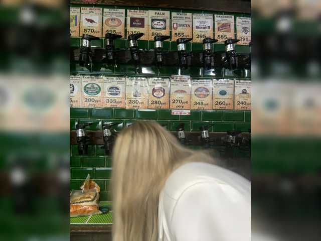 KiraMalina live cam