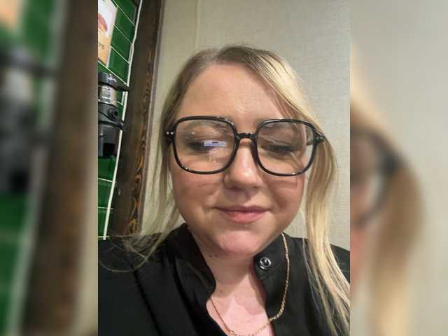 KiraMalina webcam