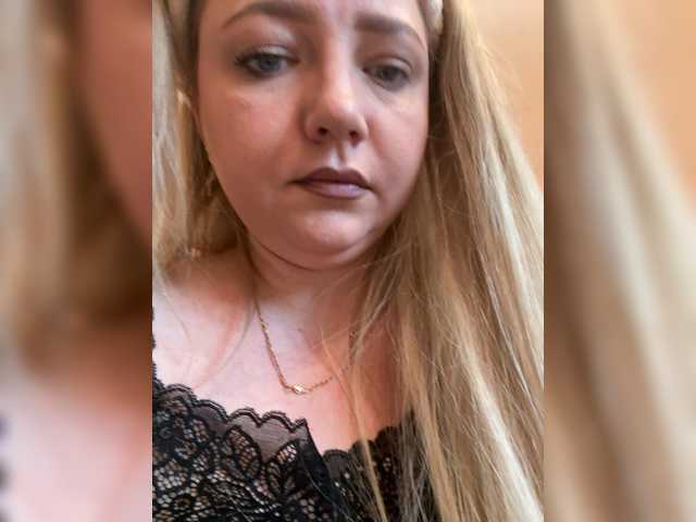 KiraMalina live cam on BongaCams