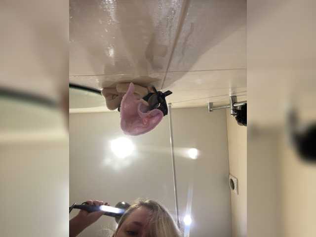KiraMalina live cam on BongaCams