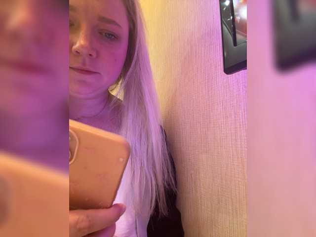 KiraMalina live cam on BongaCams