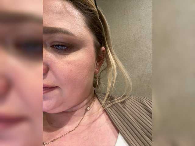 KiraMalina live cam on BongaCams