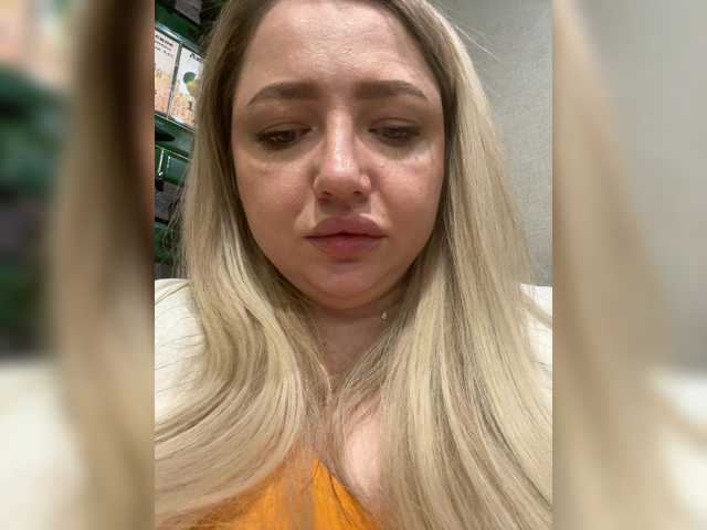 KiraMalina live cam on BongaCams