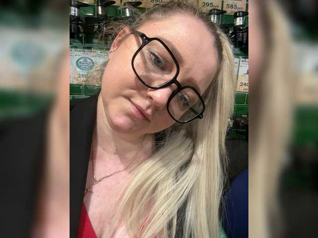 KiraMalina live cam on BongaCams