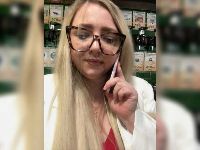 KiraMalina live cam on BongaCams