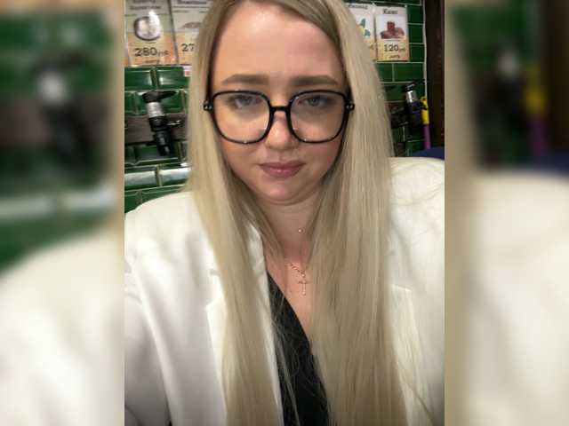 KiraMalina live cam on BongaCams