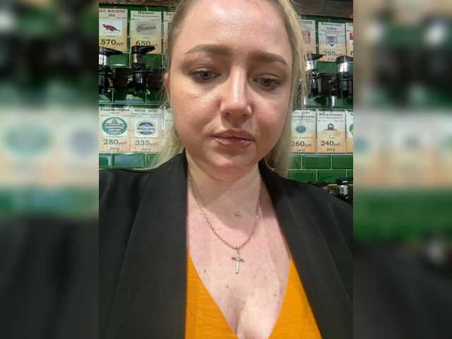 KiraMalina live cam on BongaCams