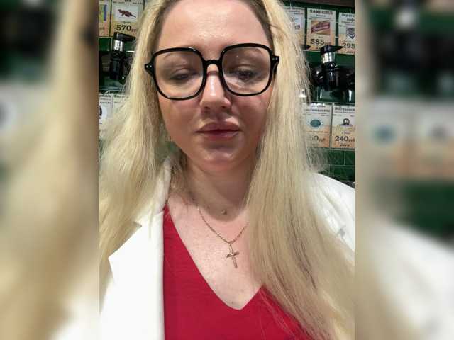 KiraMalina live cam on BongaCams