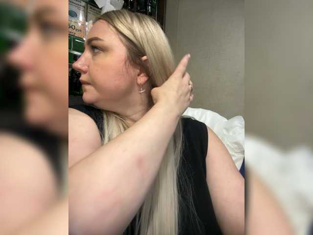 KiraMalina live cam on BongaCams