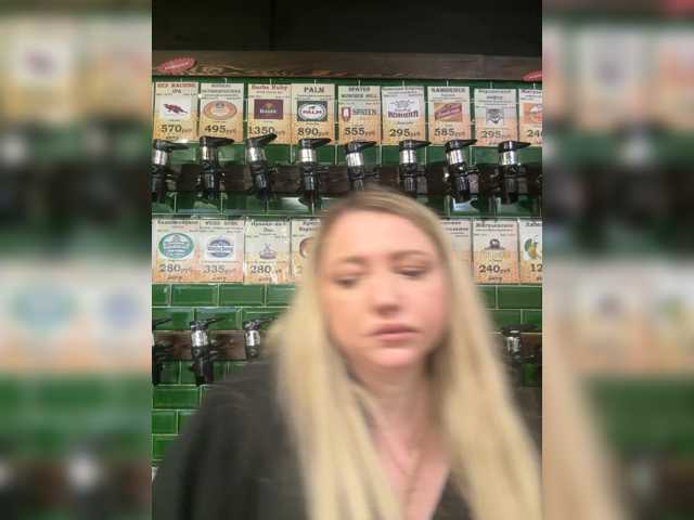 KiraMalina live cam preview