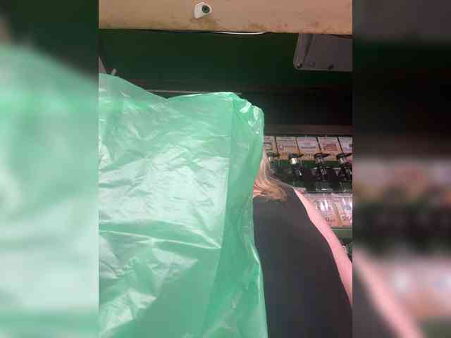 KiraMalina webcam