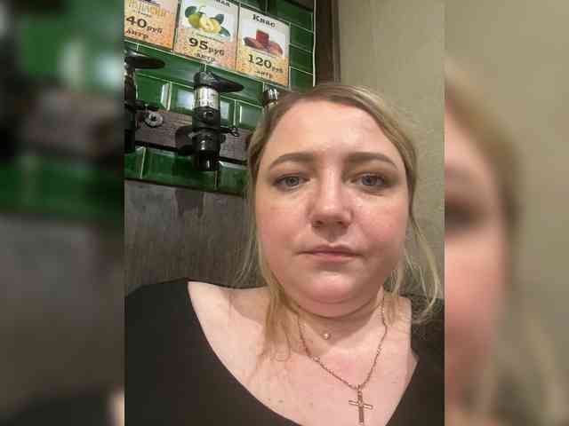 KiraMalina webcam