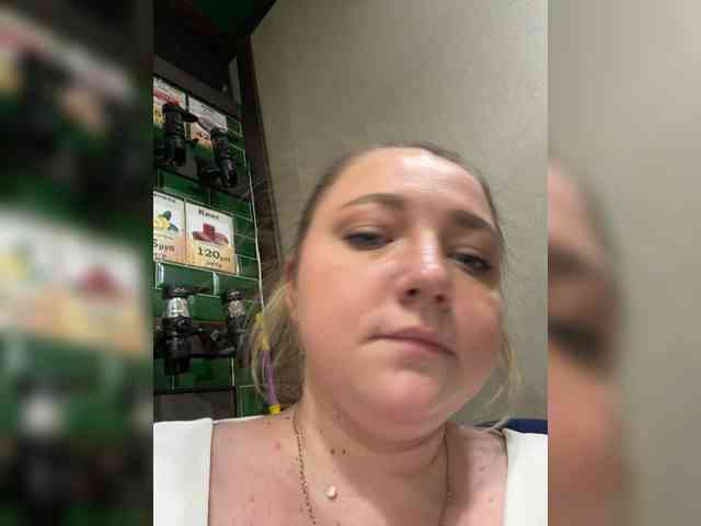 KiraMalina webcam