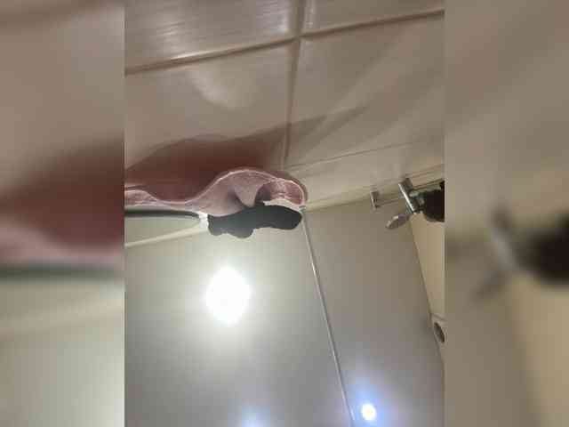 KiraMalina webcam
