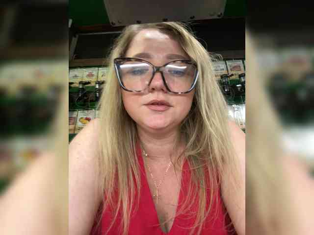 KiraMalina webcam