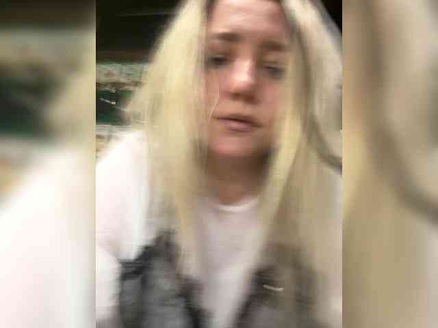 KiraMalina webcam