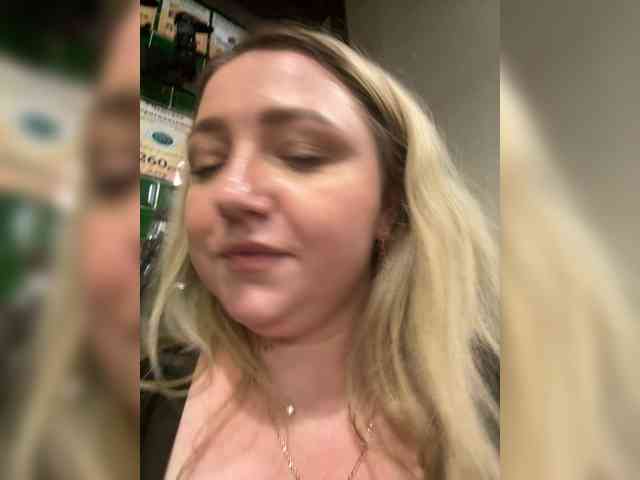 KiraMalina Sex Cam Show