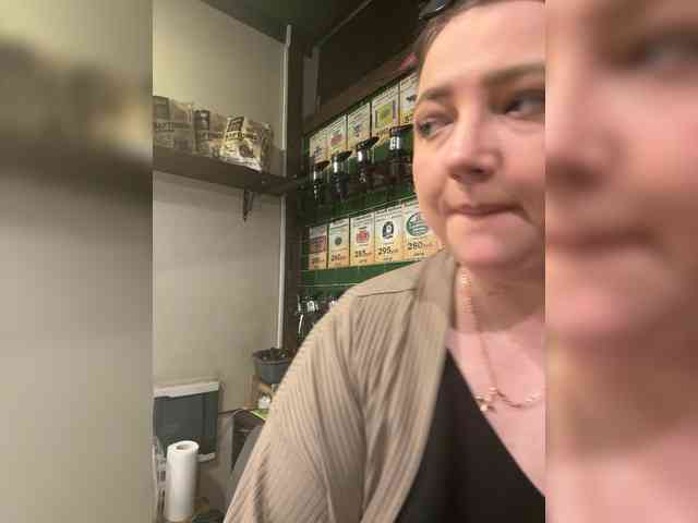 KiraMalina webcam