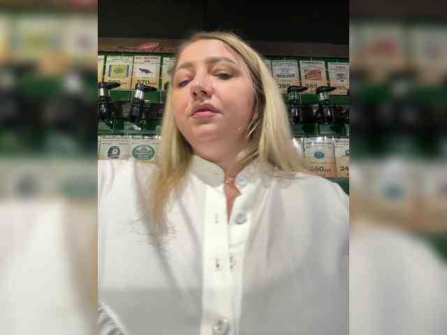KiraMalina webcam