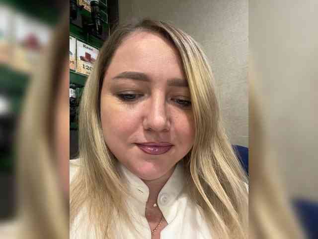 KiraMalina webcam