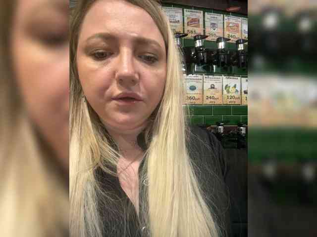 KiraMalina webcam
