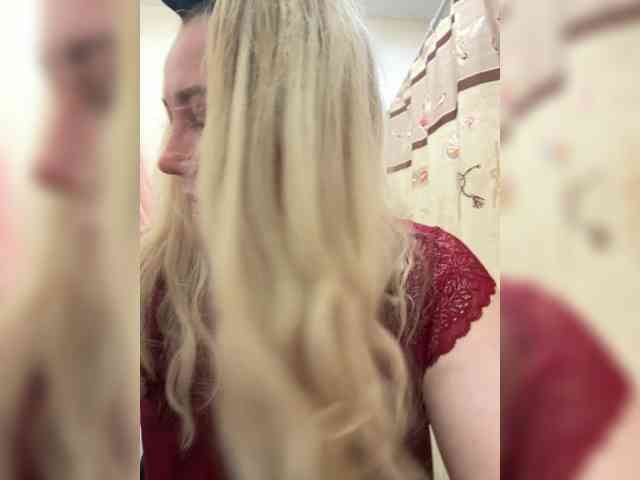 KiraMalina webcam
