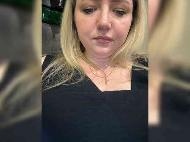 KiraMalina webcam