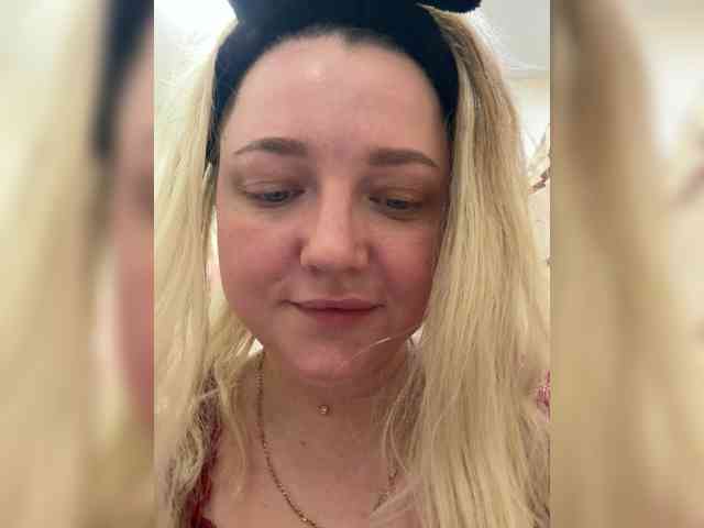 KiraMalina webcam