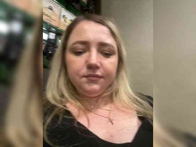 KiraMalina webcam