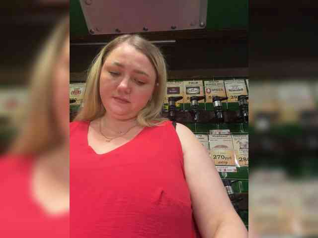 KiraMalina webcam