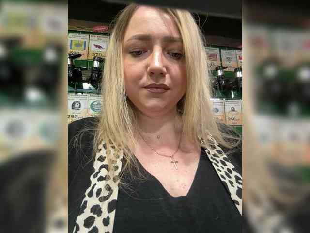 KiraMalina webcam