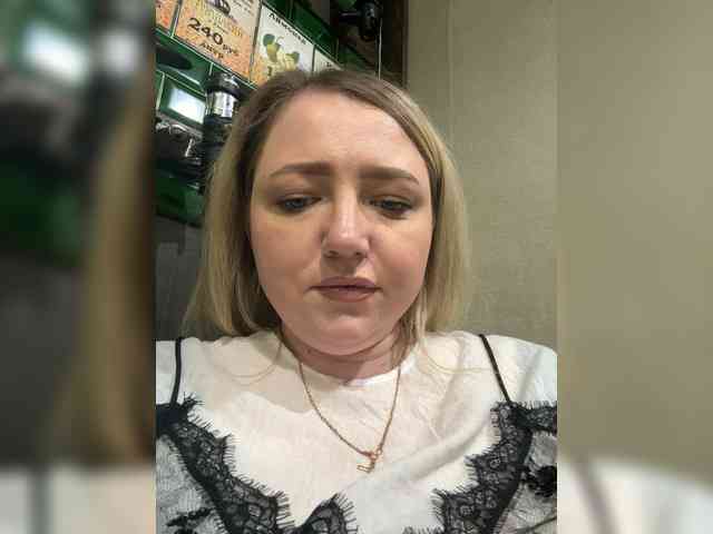 KiraMalina webcam