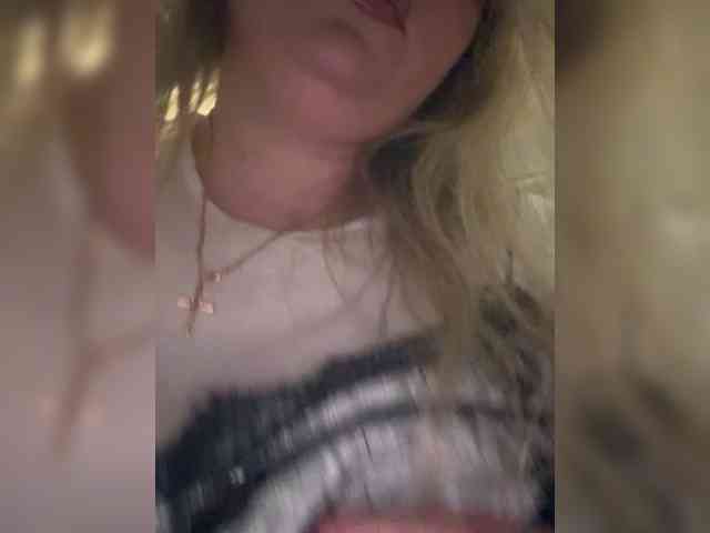 KiraMalina webcam
