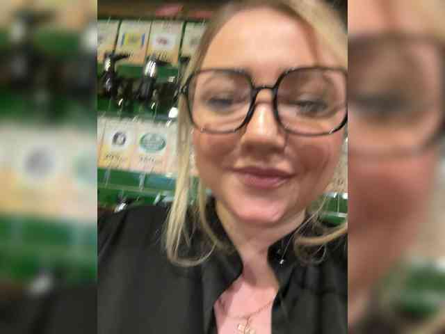 KiraMalina webcam