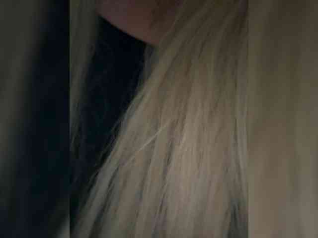 KiraMalina webcam