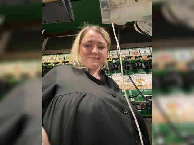 KiraMalina webcam