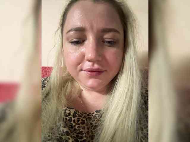 KiraMalina webcam