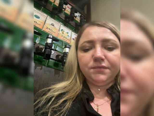 KiraMalina webcam