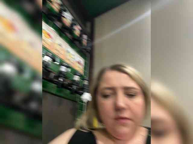 KiraMalina webcam
