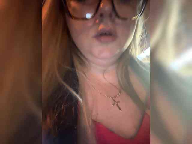 KiraMalina webcam