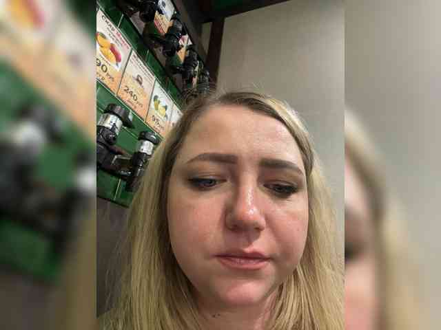 KiraMalina webcam