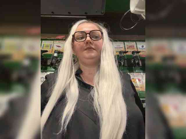 KiraMalina webcam