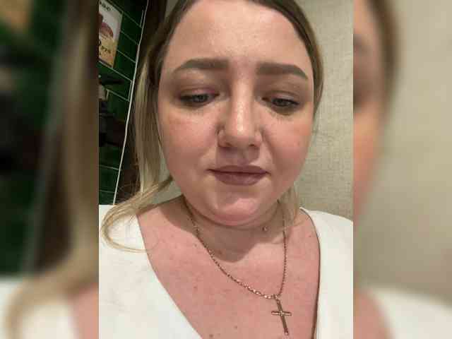 KiraMalina webcam