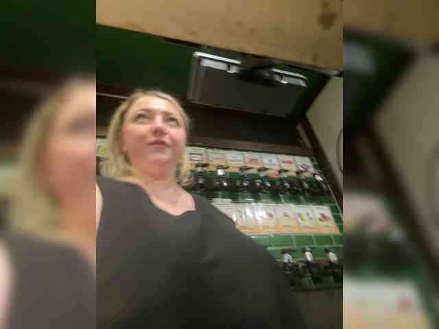 KiraMalina webcam