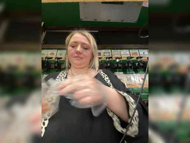 KiraMalina webcam