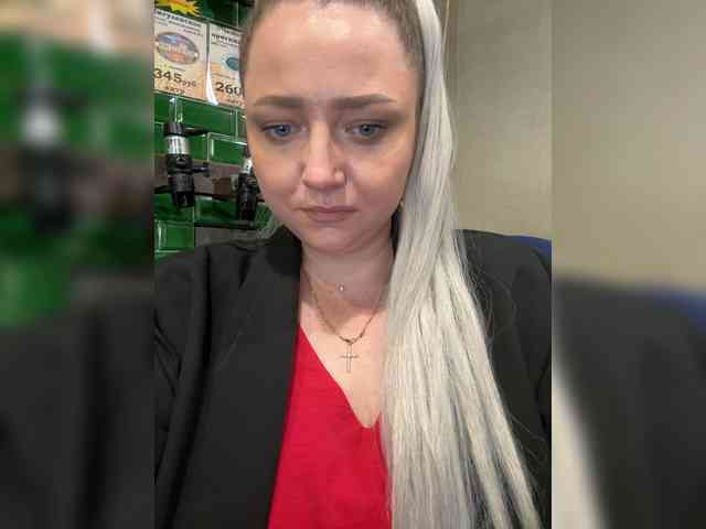 KiraMalina webcam