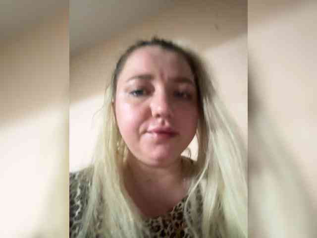 KiraMalina webcam