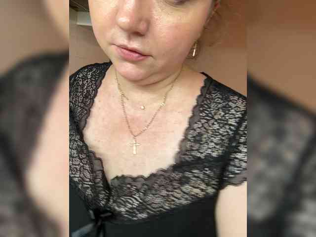 KiraMalina webcam