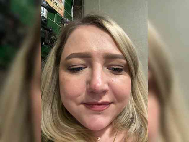 KiraMalina webcam