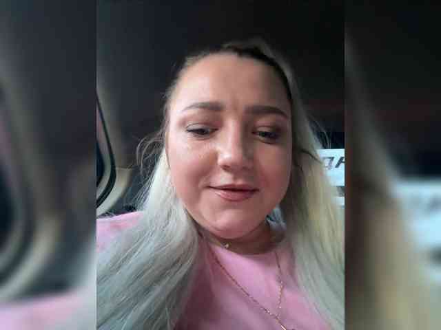 KiraMalina webcam
